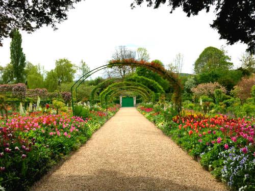 L'évolution des jardins de Monet à Giverny, mois par mois