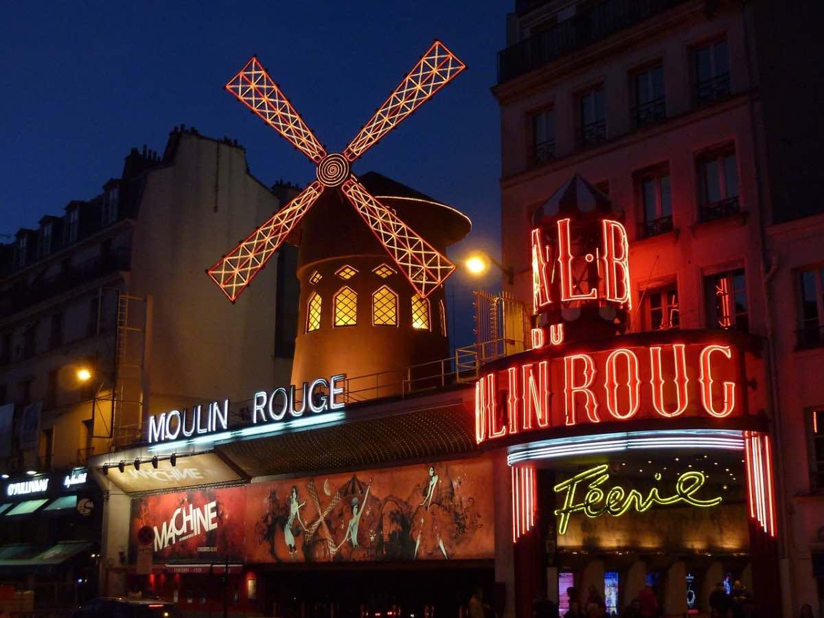 dove uscire di notte a parigi moulin rouge