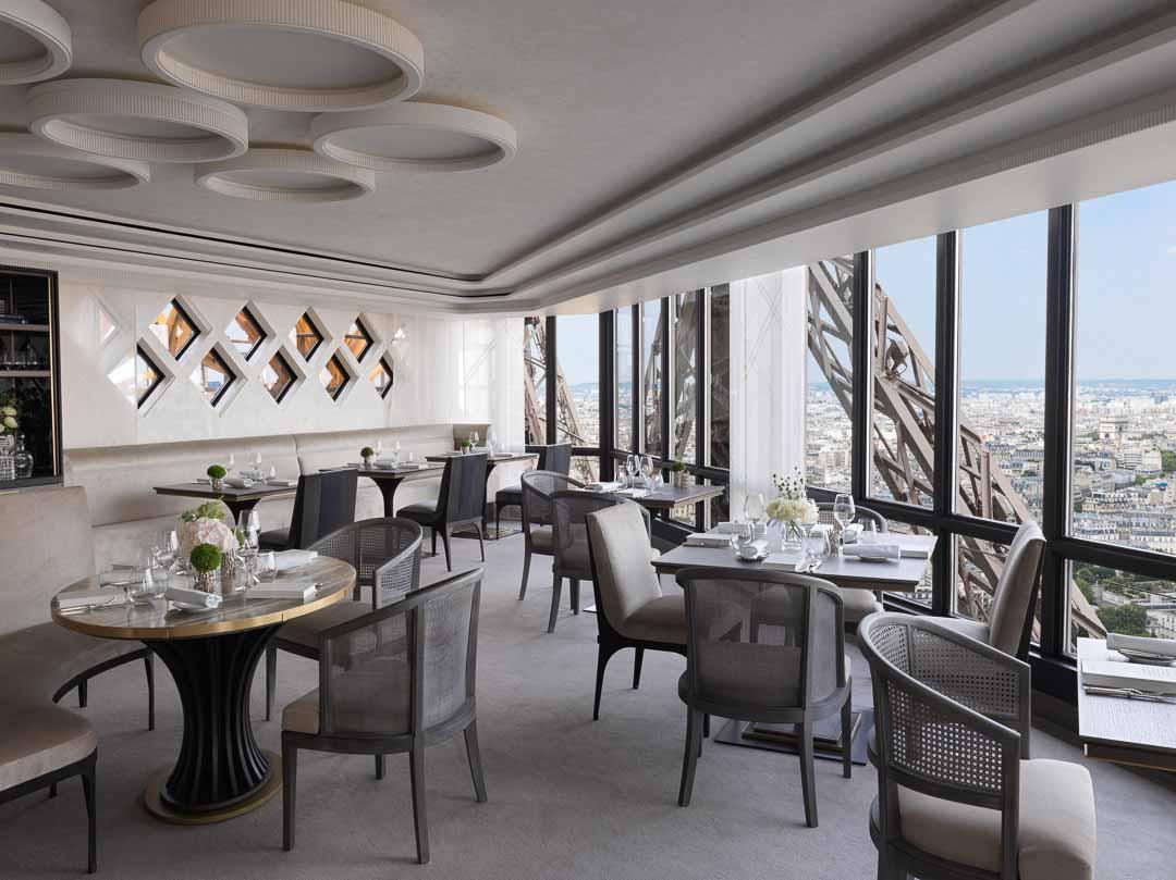 restaurant tour eiffel jules verne