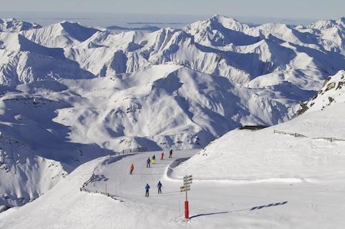 La station de ski de Val Thorens possède 150 km de pistes, 99 % d'entre elles à plus de 2000 mètres d'altitude.