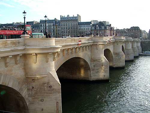 Pont Neuf, le pont le plus beau de Paris