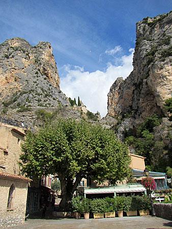 Moustiers Sainte Marie, praça