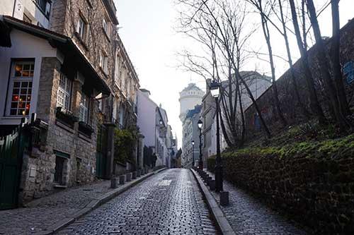 Rue Cortot, où se trouve le Musée de Montmartre