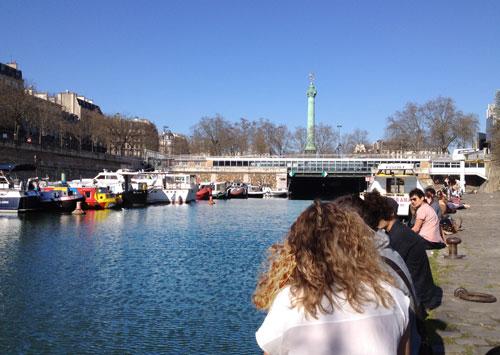 Vue de la Bastille. Port fluvial de Paris