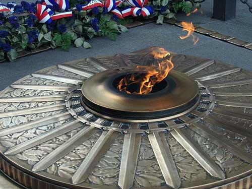 Flamme de l'Arc de Triomphe. Marie France Durieux sur Flickr
