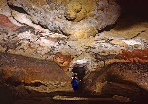 Lascaux, salle des taureaux. N. Aujoulat © MCC-CNP 