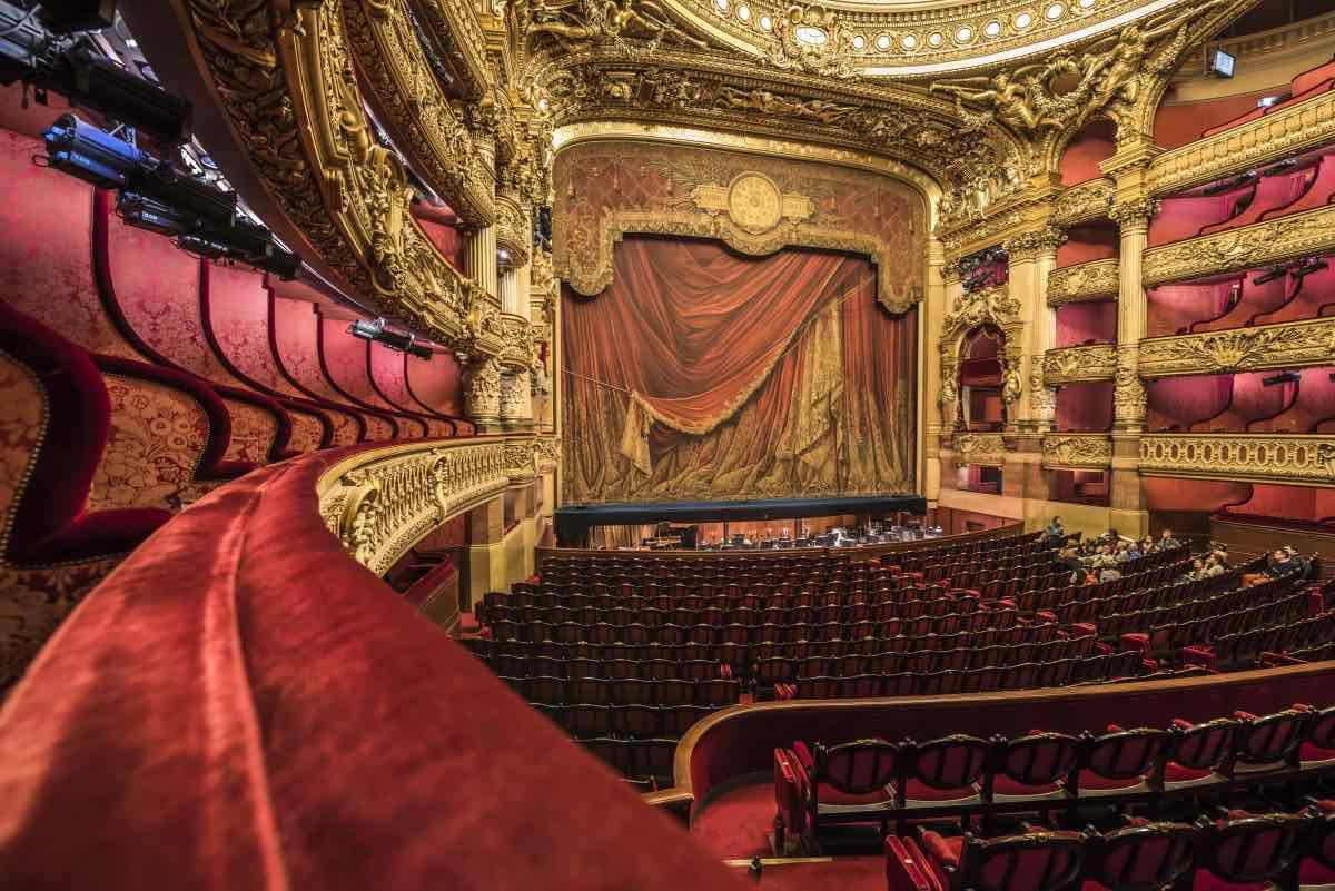 opera garnier a parigi in settembre