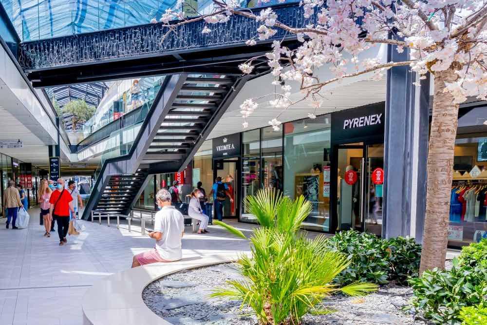 outlets en dehors de Paris One Nation