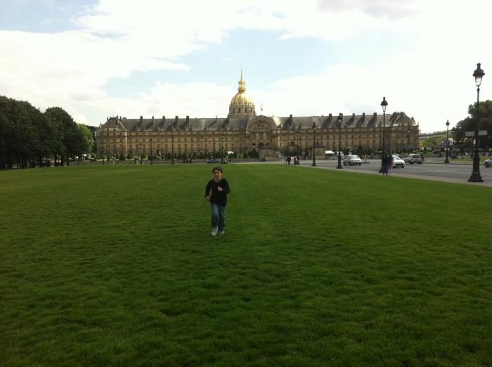 Esplanade des Musées des Invalides à Paris