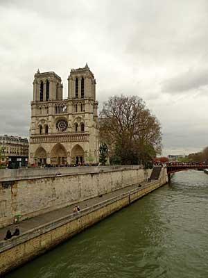 Notre-Dame, où se sont mariés Abélard et Héloïse