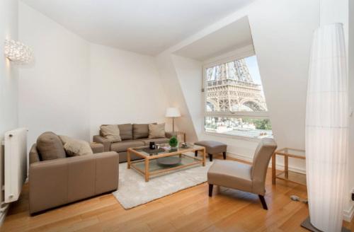 Appartement à louer avec vue sur la Tour Eiffel à Paris