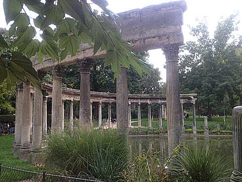 Monceau e suas "ruinas"