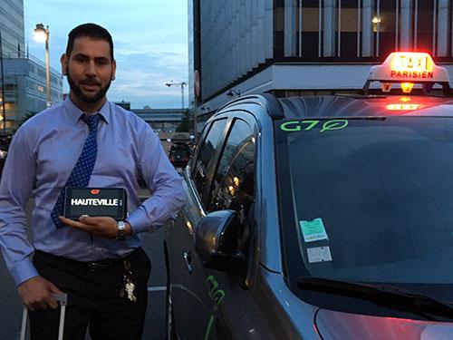 Taxi m'attendant à la gare de Lyon à Paris
