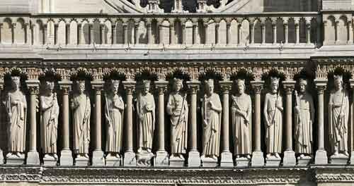 Notre Dame, galerie des rois. Photo Augusto Takaschima