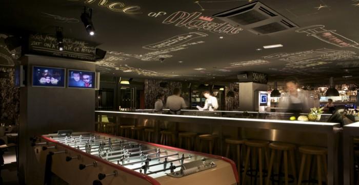 Le bar de l'hôtel