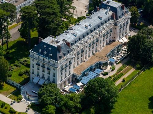 Vue aérienne du Trianon Palace