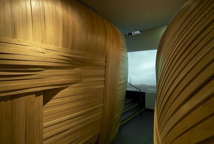La partie externe des cocoons, fabriqués en bois tressé