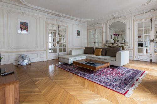 Grand salon de l'appartement