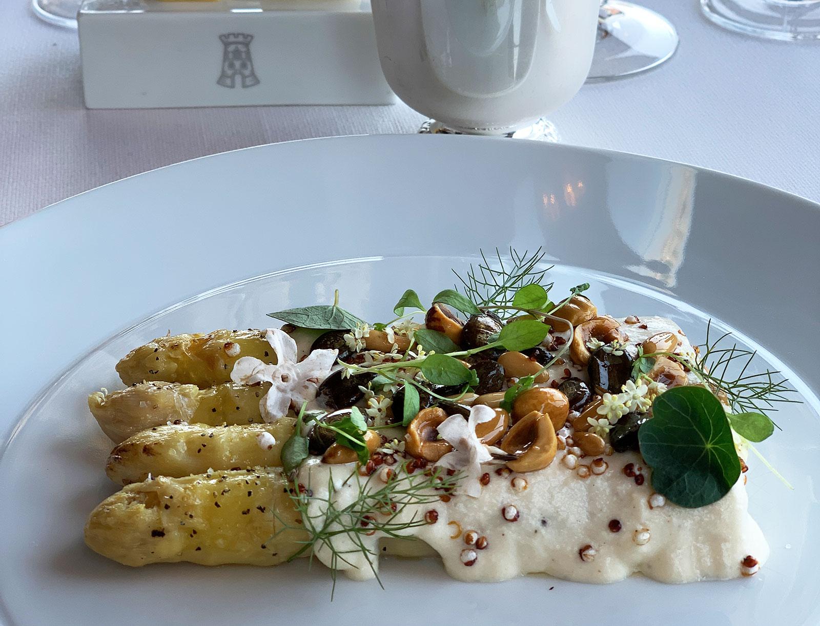 Restaurant Tour d'Argent, entrée, asperges blanches