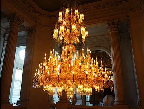 Musée Baccarat Paris. Lustre central