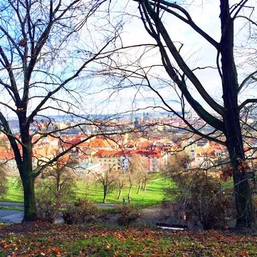 Montée de la colline de Petrin