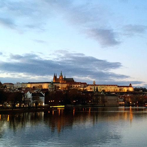 Château de Prague en fin d'après-midi