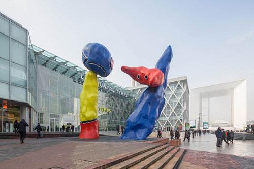 La Défense, œuvre de Miró. Crédits Defacto