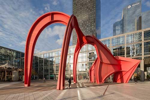 La Défense : œuvre d'art de Calder. Crédits Defacto