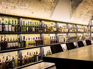 golden promise whisky bar