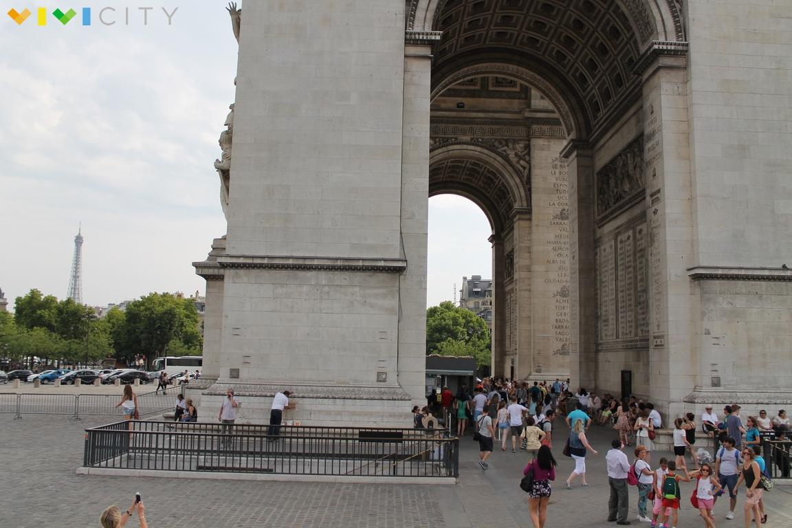 Arc de Triomphe 05