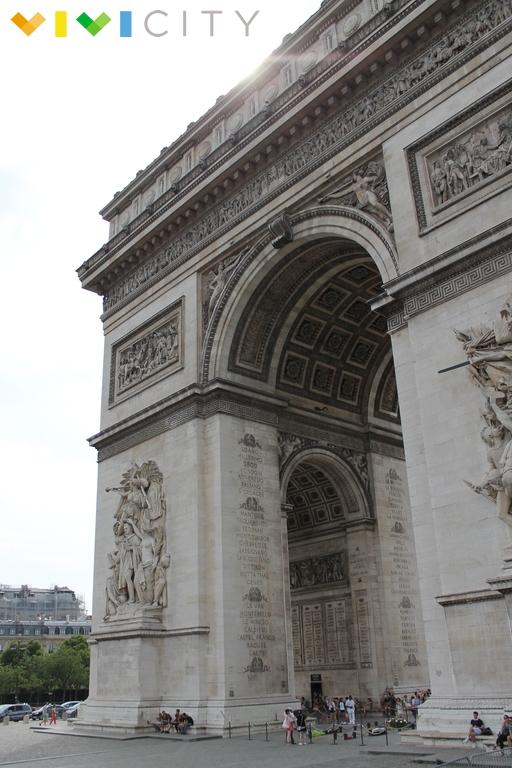 Arc de Triomphe 04