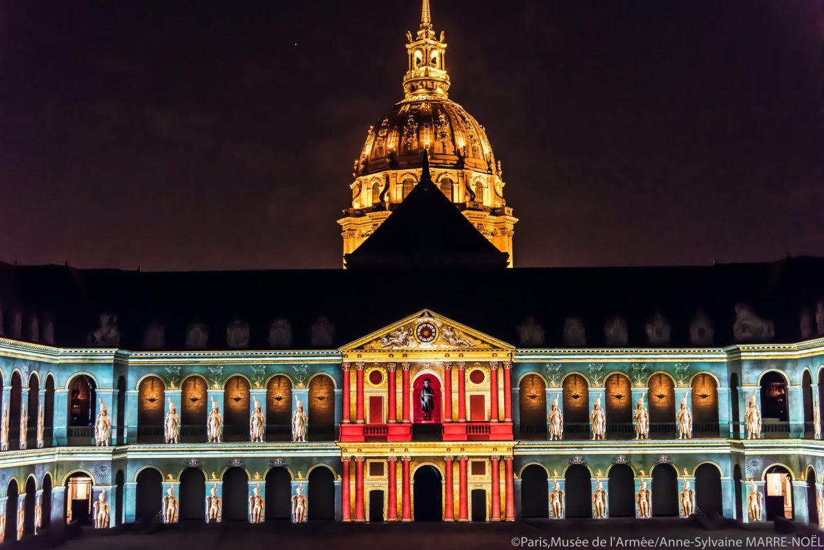 Spectacle d'images La Nuit aux Invalides, à Paris