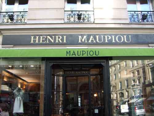 Magasin de tissus à Paris