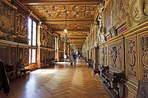 Château de Fontainebleau + dîner au Train Bleu