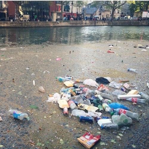 Canal Saint Martin vidé pour des rénovations