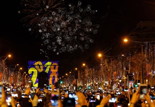 Réveillon à Paris, sur l'Arc de Triomphe