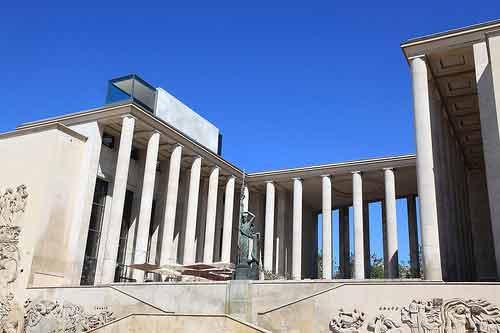 Déjeuner ou dîner sur le toit du Palais de Tokyo : une expérience inoubliable