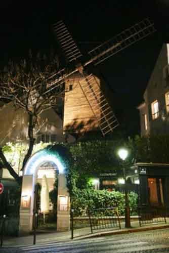 Restaurant à Montmartre - Le Moulin de la Galette