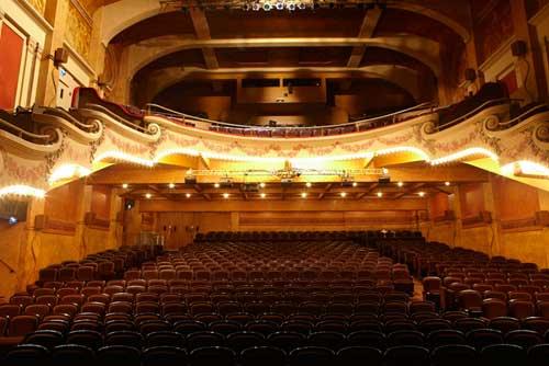 Paris : spectacle de French Can Can