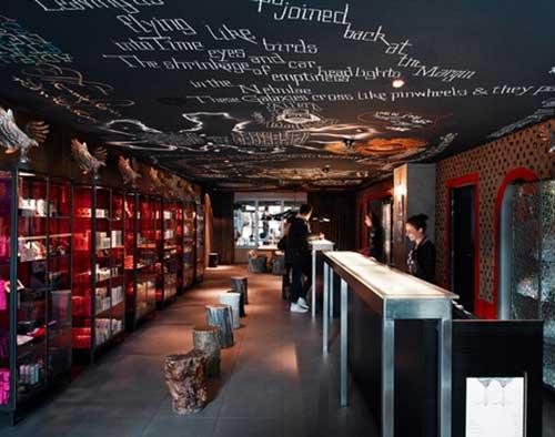 Paris : hôtel, bar et restaurant Mama Shelter
