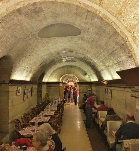 Repas solidaires de l'église Madeleine à Paris