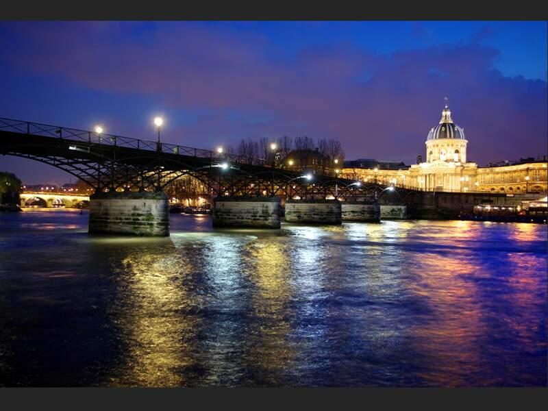 Le Pont des Arts et l’Institut de France, à Paris