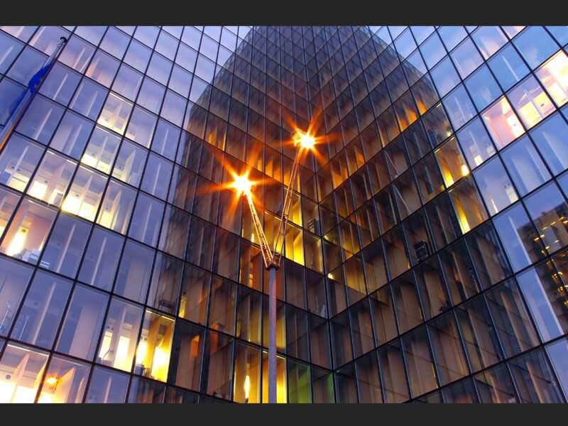 Les reflets de la BNF à Paris