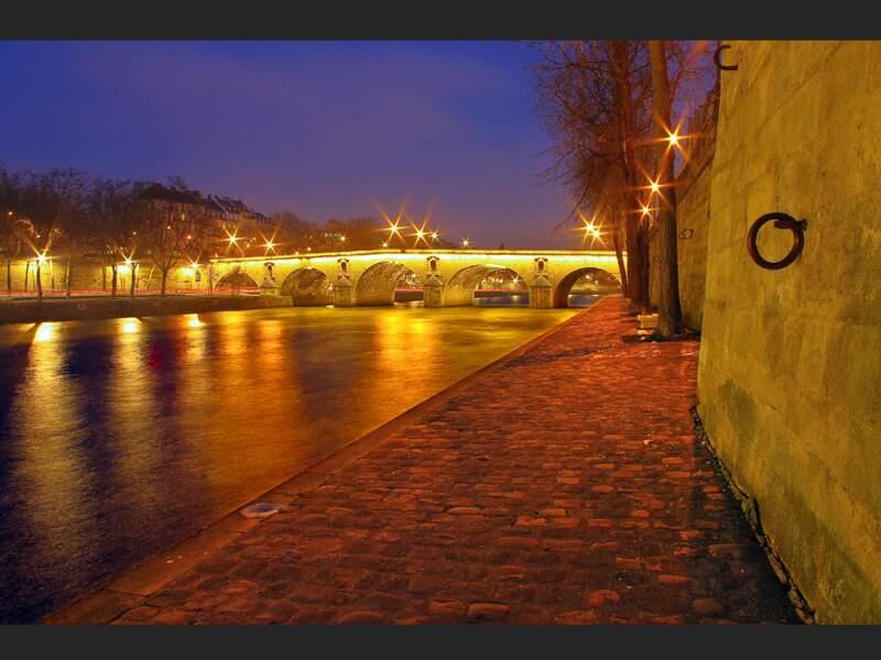 Quai de Bourbon, à Paris